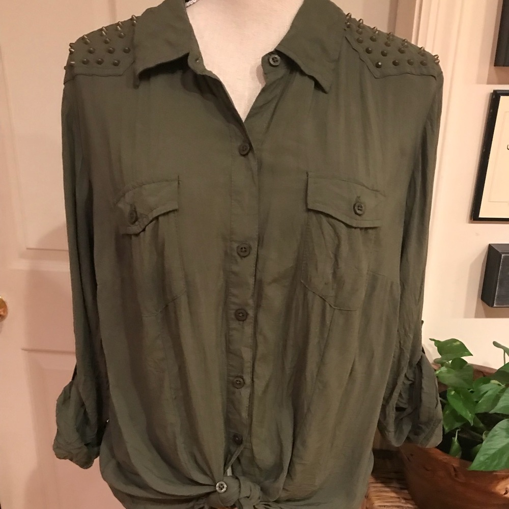 Torrid blouse